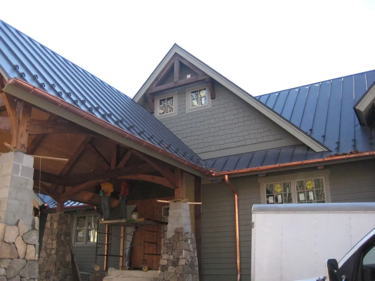 Craftsman Roofing team delivering quality roofing work in La Cumbre Estates